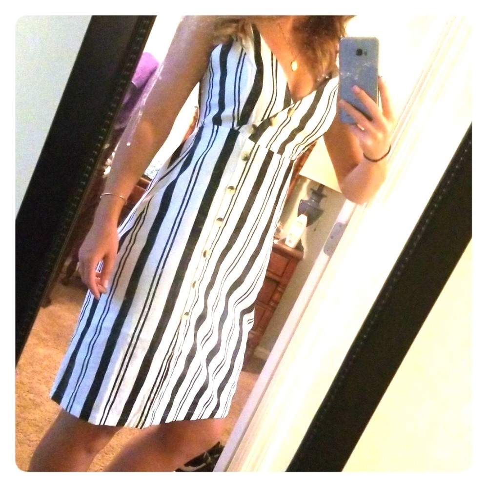 Black and White Stripe Knee Length